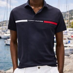 Tommy Hilfiger Men’s Short Sleeve Regular Fit Polo Shirt with Chest Logo Stripe